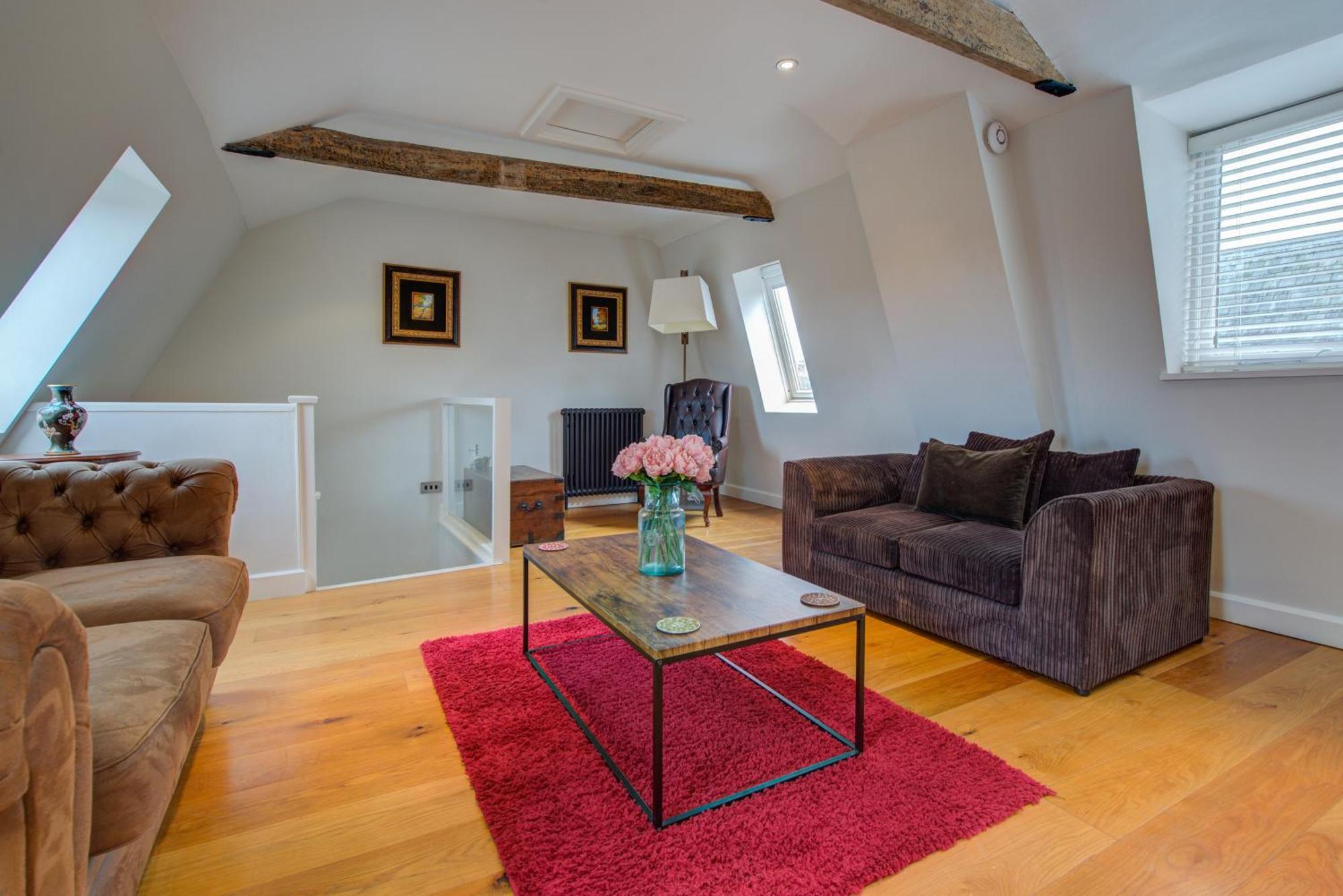 Spacious 2-Bed Home - Exposed Beams & Fast Internet Included Stamford Exterior foto